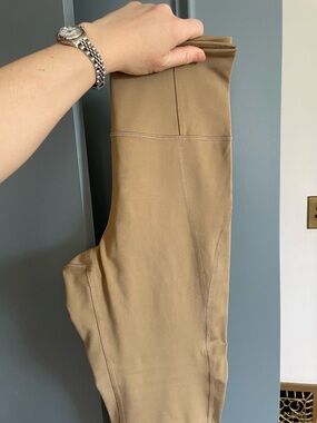 Girlfriend collective leggings size small tan